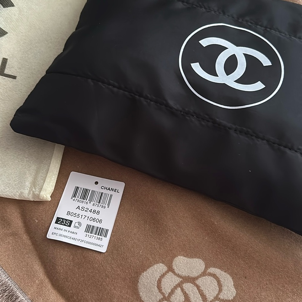 Chanel Black Pouch - Picture 3 of 10